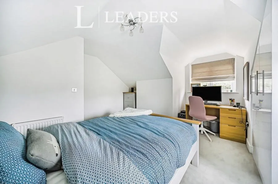 Roberts Close, Marden, TN12, photo 22