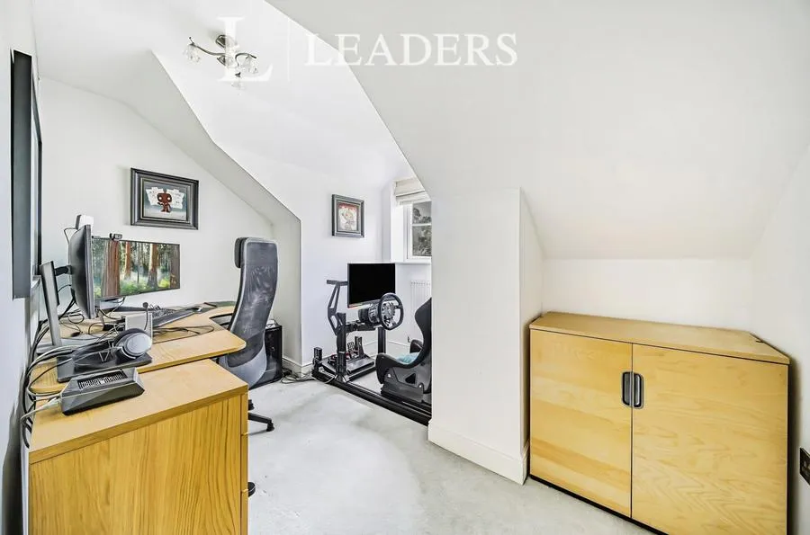 Roberts Close, Marden, TN12, photo 12