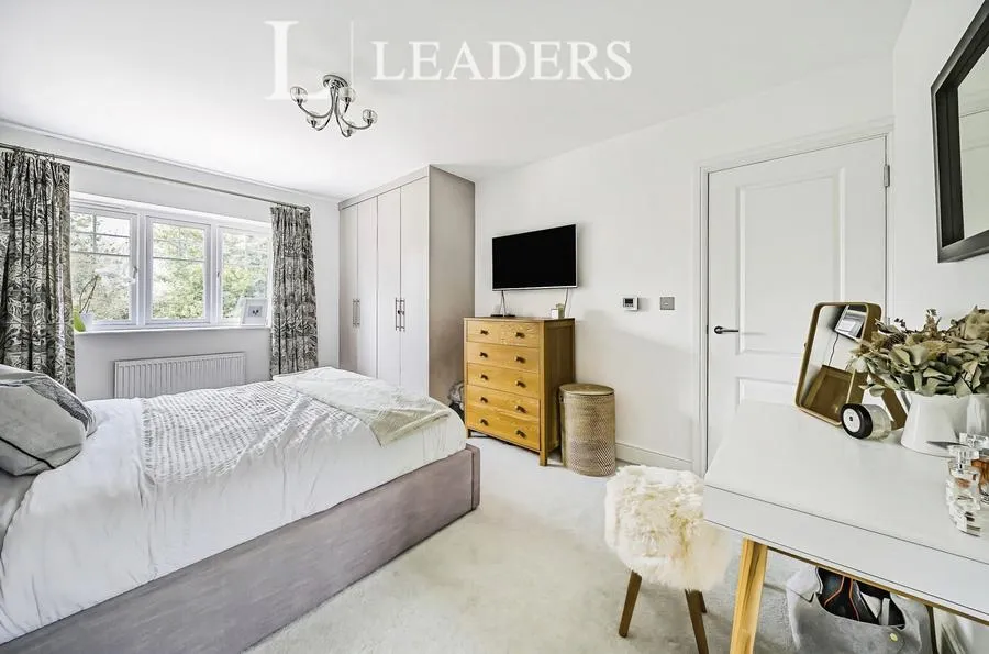 Roberts Close, Marden, TN12, photo 24