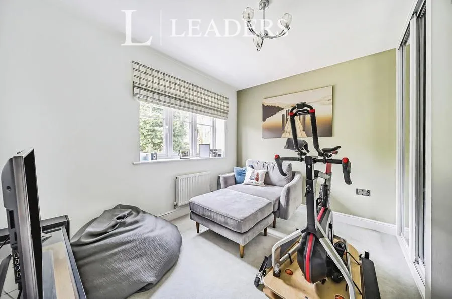 Roberts Close, Marden, TN12, photo 8