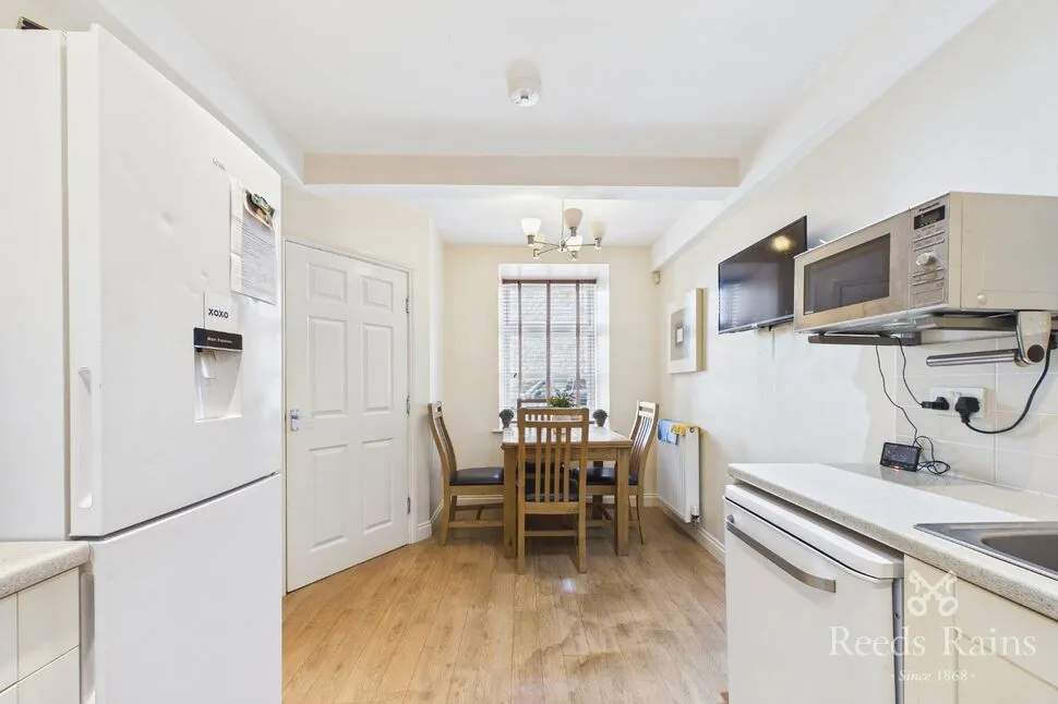 Brunswick Place, Heckmondwike, WF16, photo 11