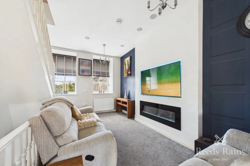 Brunswick Place, Heckmondwike, WF16, photo 4