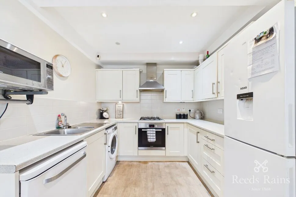 Brunswick Place, Heckmondwike, WF16, photo 3