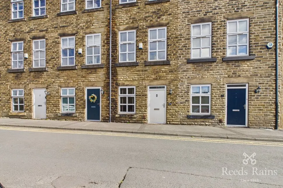 4 bed house for sale, Brunswick Place, Heckmondwike, WF16