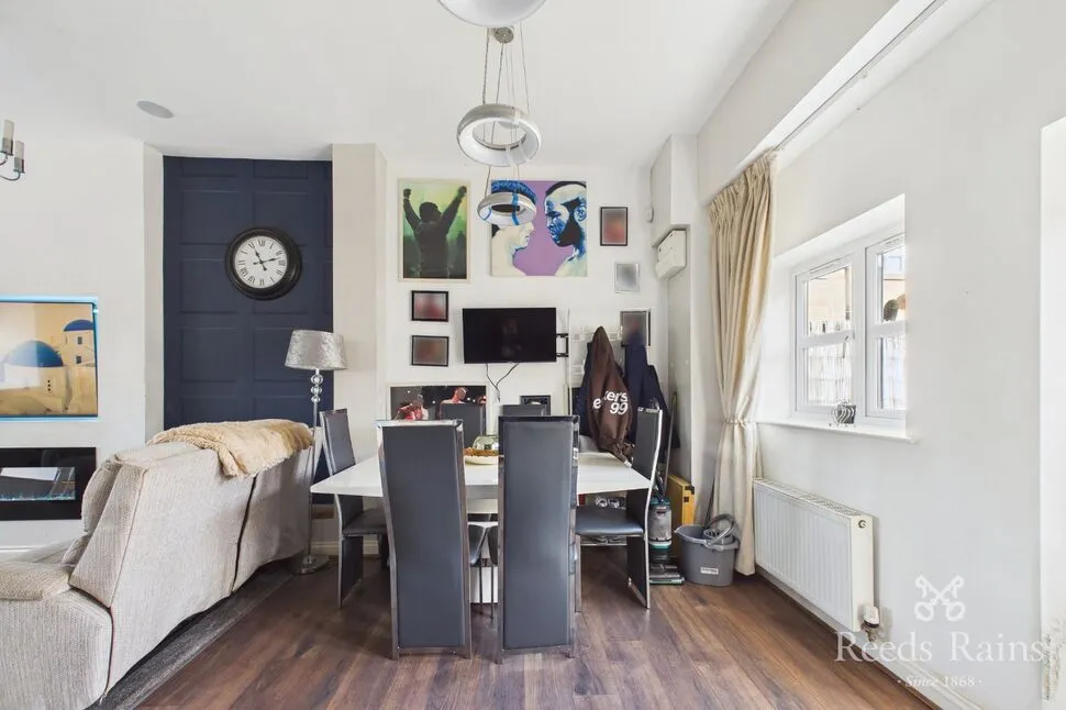 Brunswick Place, Heckmondwike, WF16, photo 13