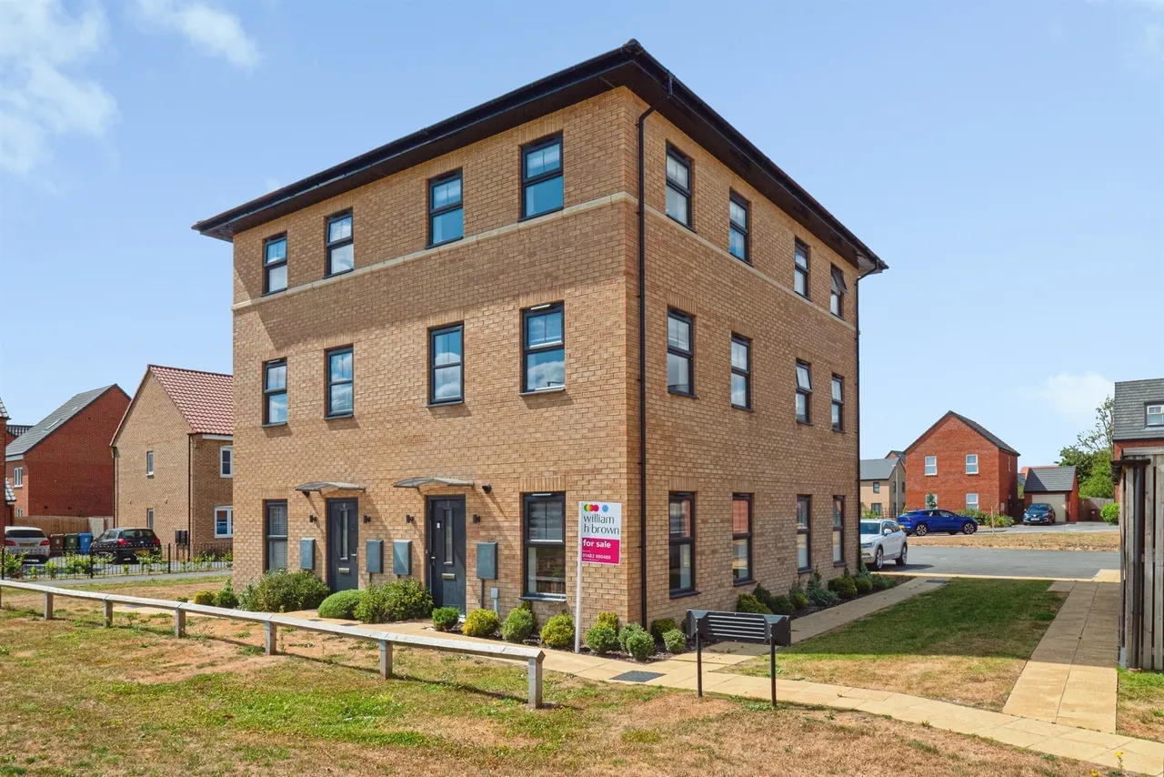 2 bed house for sale — Lazenby Place, BEVERLEY