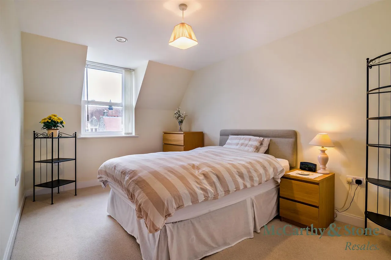 Broad Street, Staple Hill, BS16, photo 5