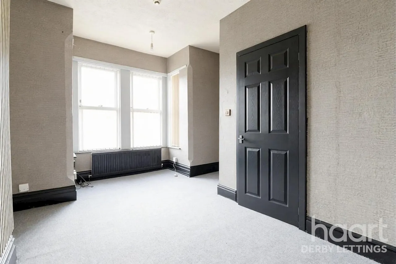 London Road, DE24, photo 5