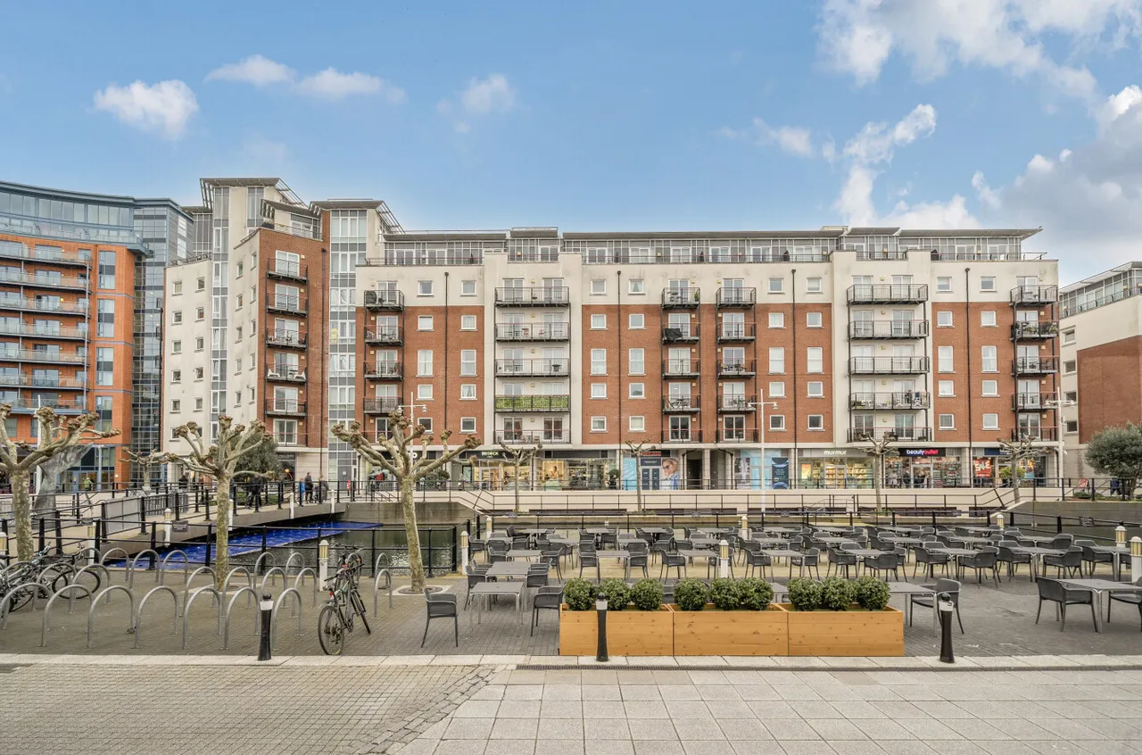 The Canalside, Gunwharf Quays, PO1, photo 12