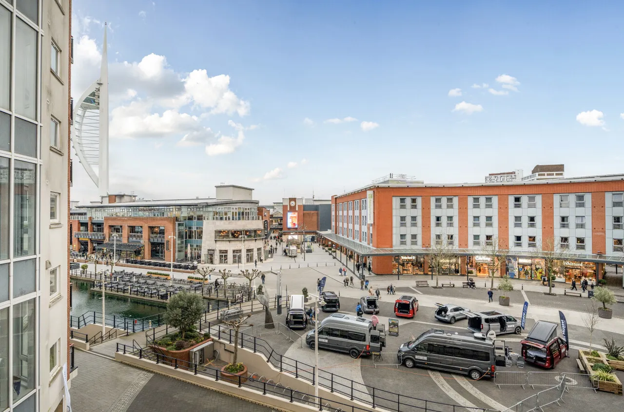 The Canalside, Gunwharf Quays, PO1, photo 13