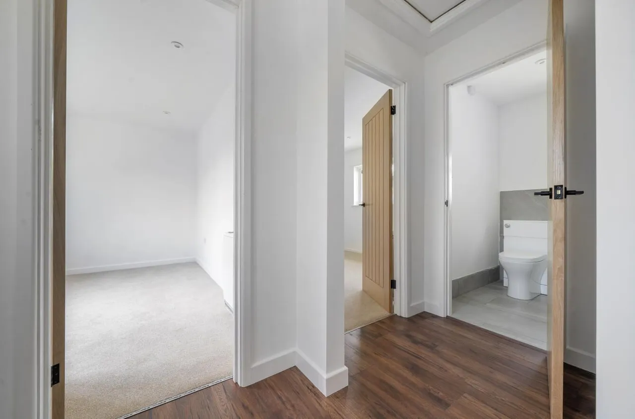 Pickwick Road, Corsham, SN13, photo 10