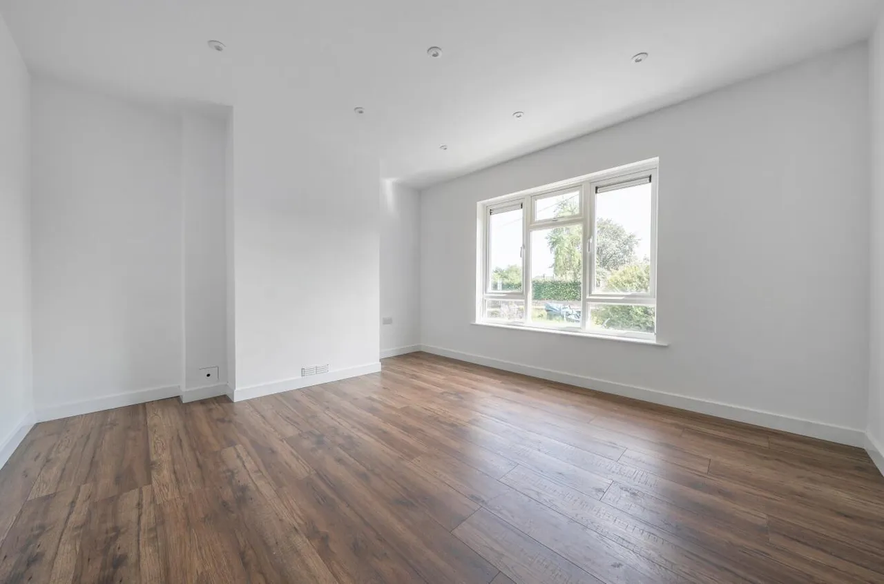 Pickwick Road, Corsham, SN13, photo 3