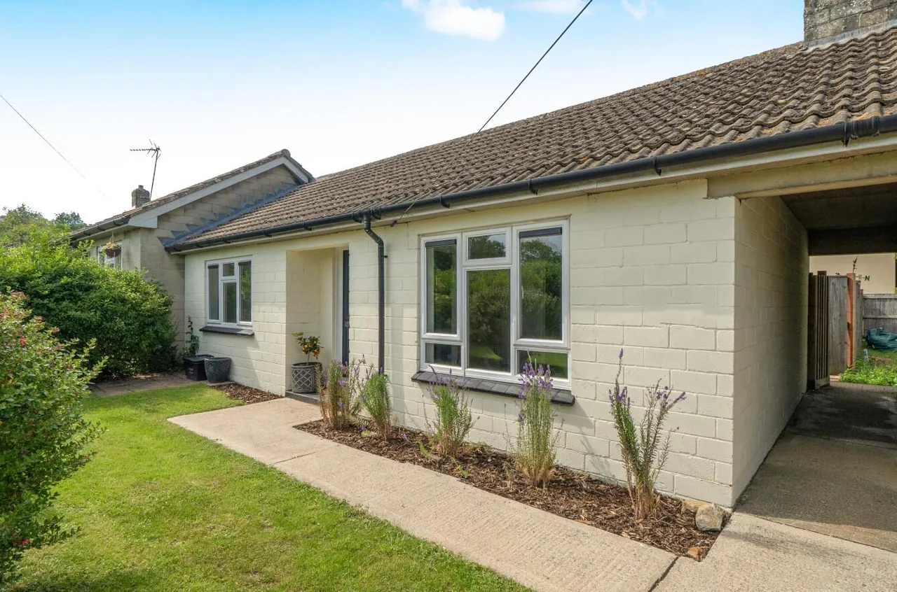 Pickwick Road, Corsham, SN13, photo 2