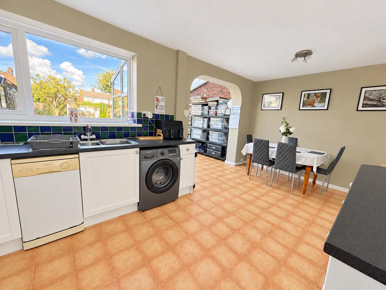 Dore Avenue, North Hykeham, LN6, photo 4