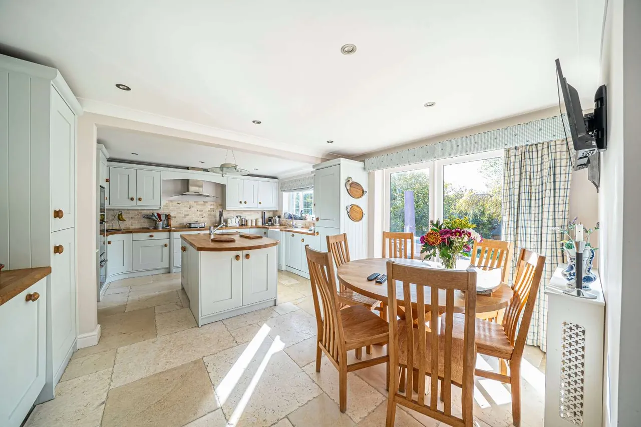 Skylark Rise, Whitchurch, RG28, photo 3