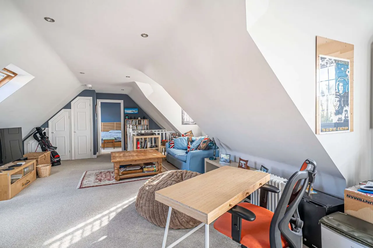 Skylark Rise, Whitchurch, RG28, photo 22