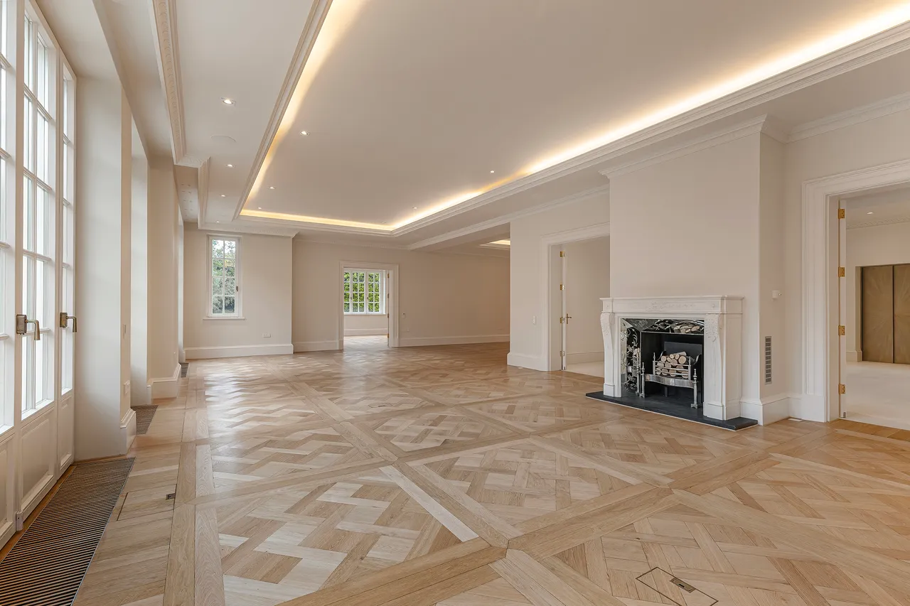 The Bishops Avenue, Highgate, London, photo 2