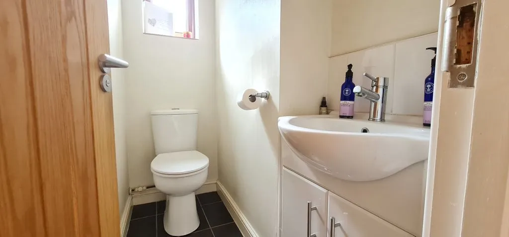 Wellsfield, Rayleigh, Essex, SS6 8DW, photo 14