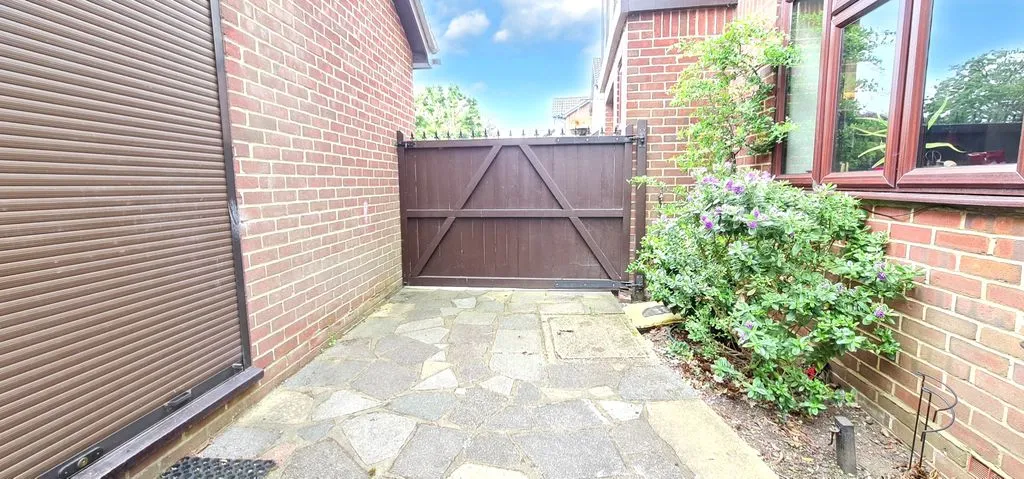 Wellsfield, Rayleigh, Essex, SS6 8DW, photo 50