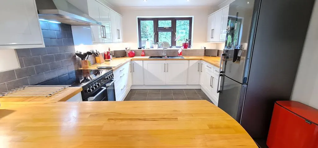 Wellsfield, Rayleigh, Essex, SS6 8DW, photo 7