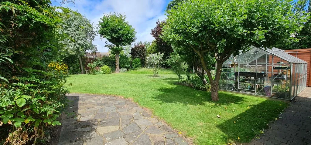 Wellsfield, Rayleigh, Essex, SS6 8DW, photo 18