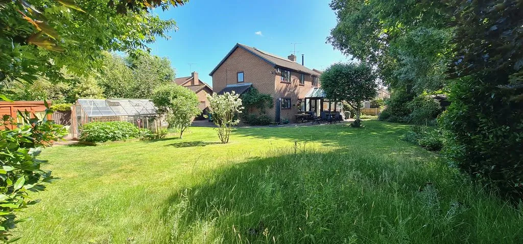 Wellsfield, Rayleigh, Essex, SS6 8DW, photo 40