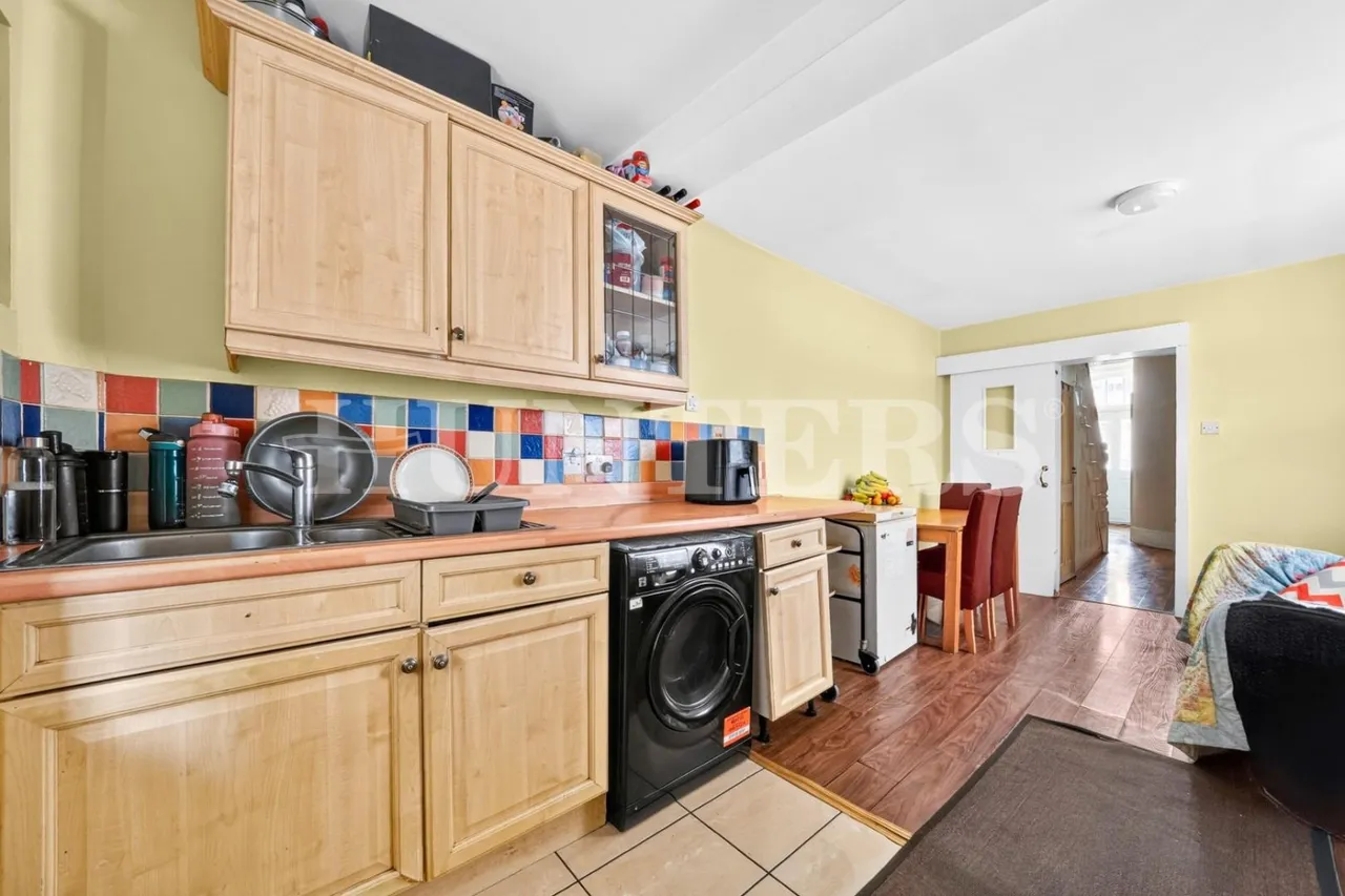 Hillside Road, London, N15, photo 8