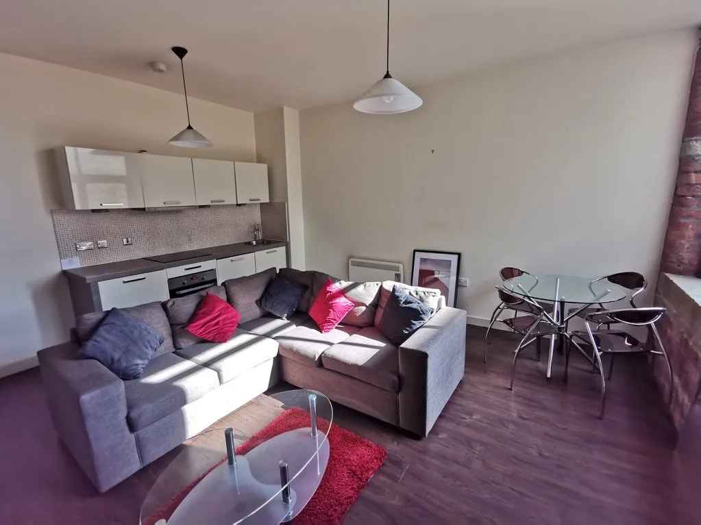 Upper Blakeridge Lane, Batley, WF17, photo 4