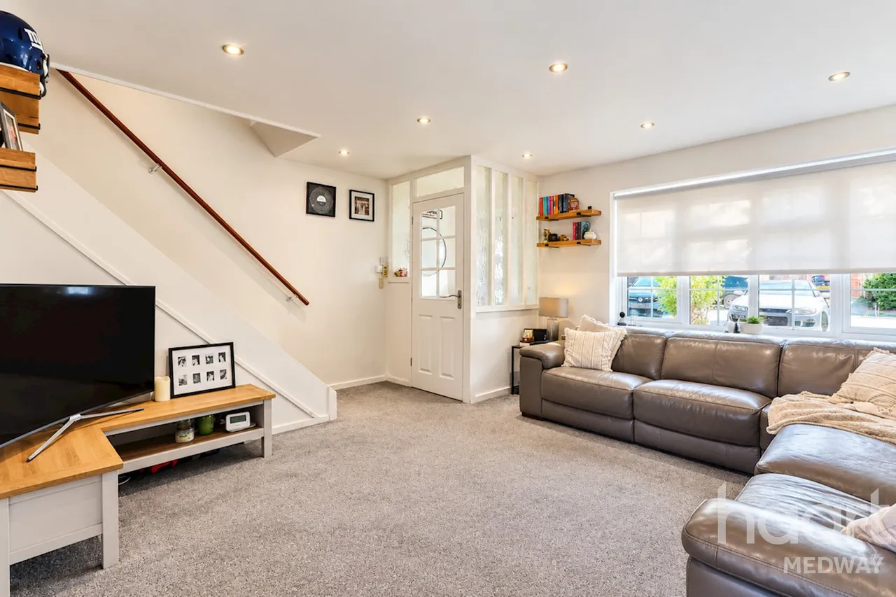 Mallingdene Close, Rochester, ME3, photo 2