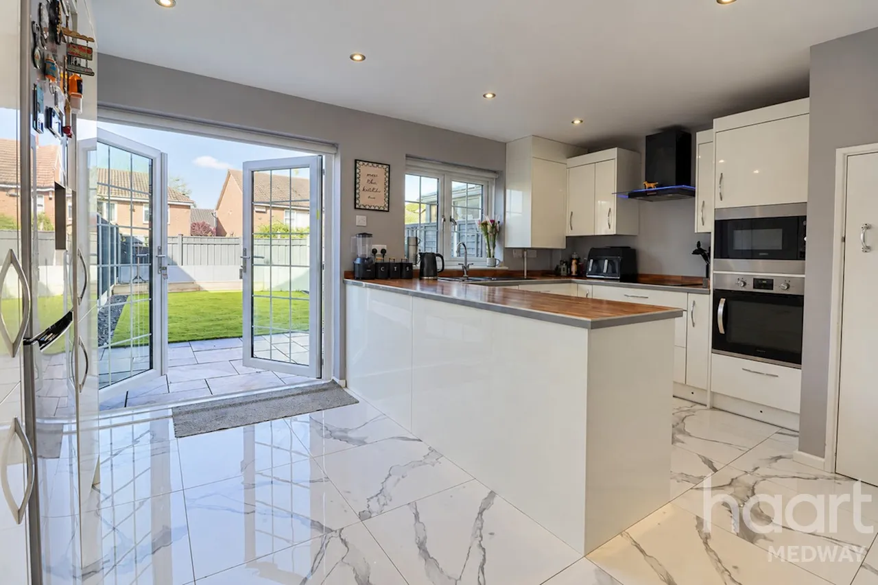 Mallingdene Close, Rochester, ME3, photo 4