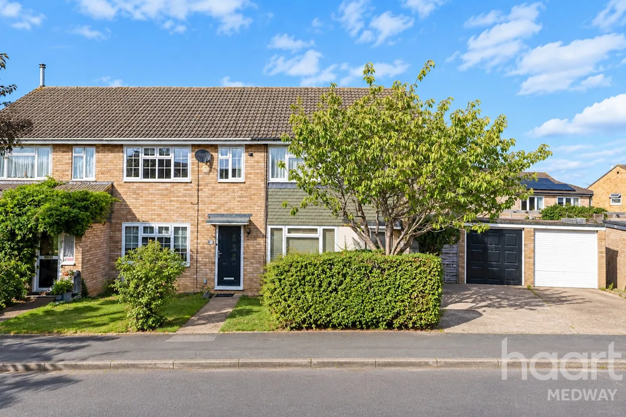 3 bed house for sale, Mallingdene Close, Rochester, ME3