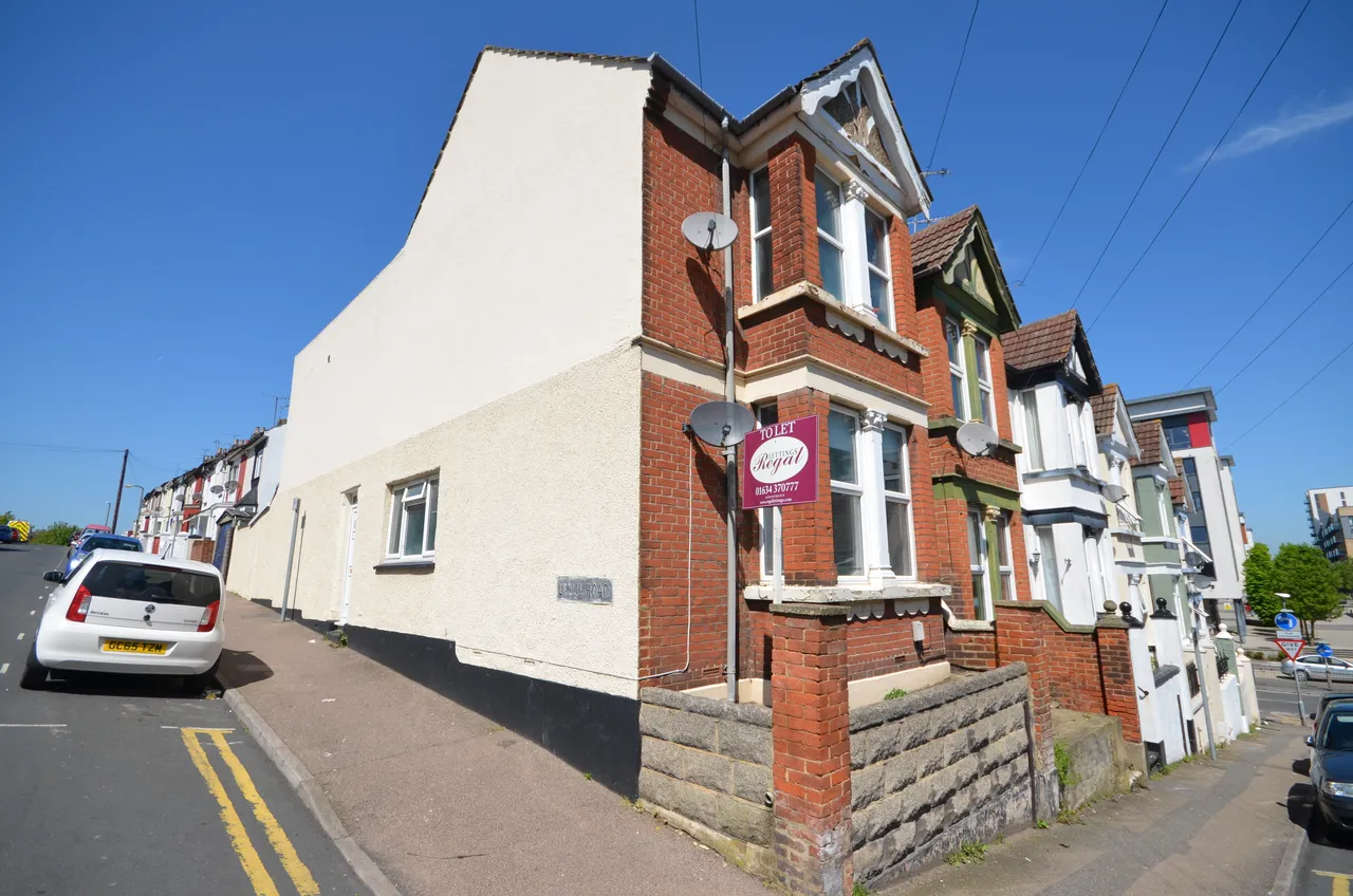 4 bed house to rent, Milner Road, Gillingham, ME7