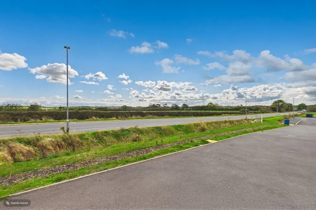 Jackdaw Close, East Leake, photo 16