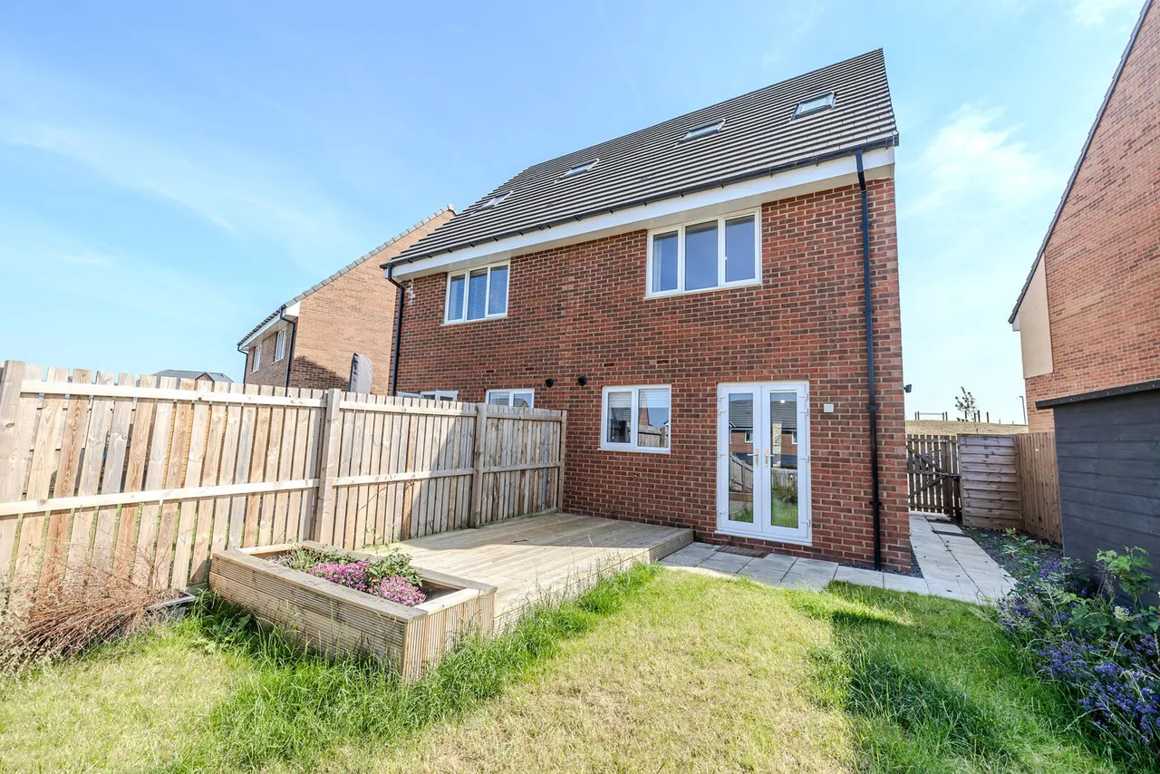 Wagtail Gardens, Ryton, photo 7