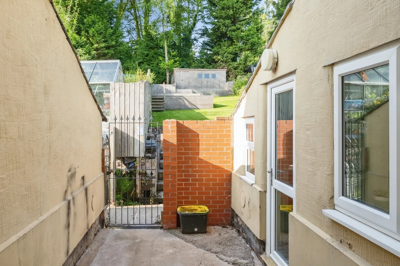 Boot End, Bagillt, CH6, photo 21