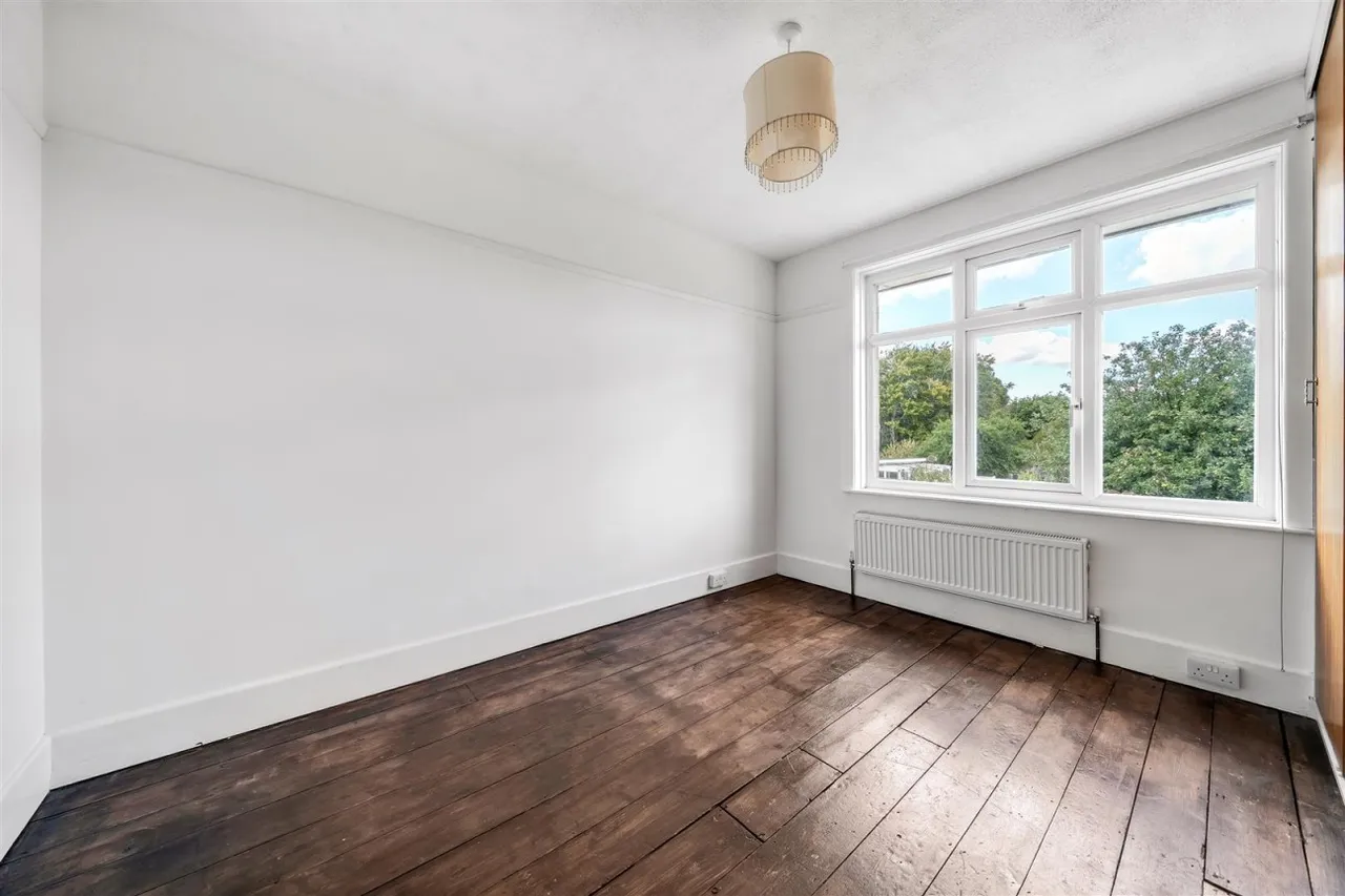 Ashmore Crescent, Poole, BH15, photo 11