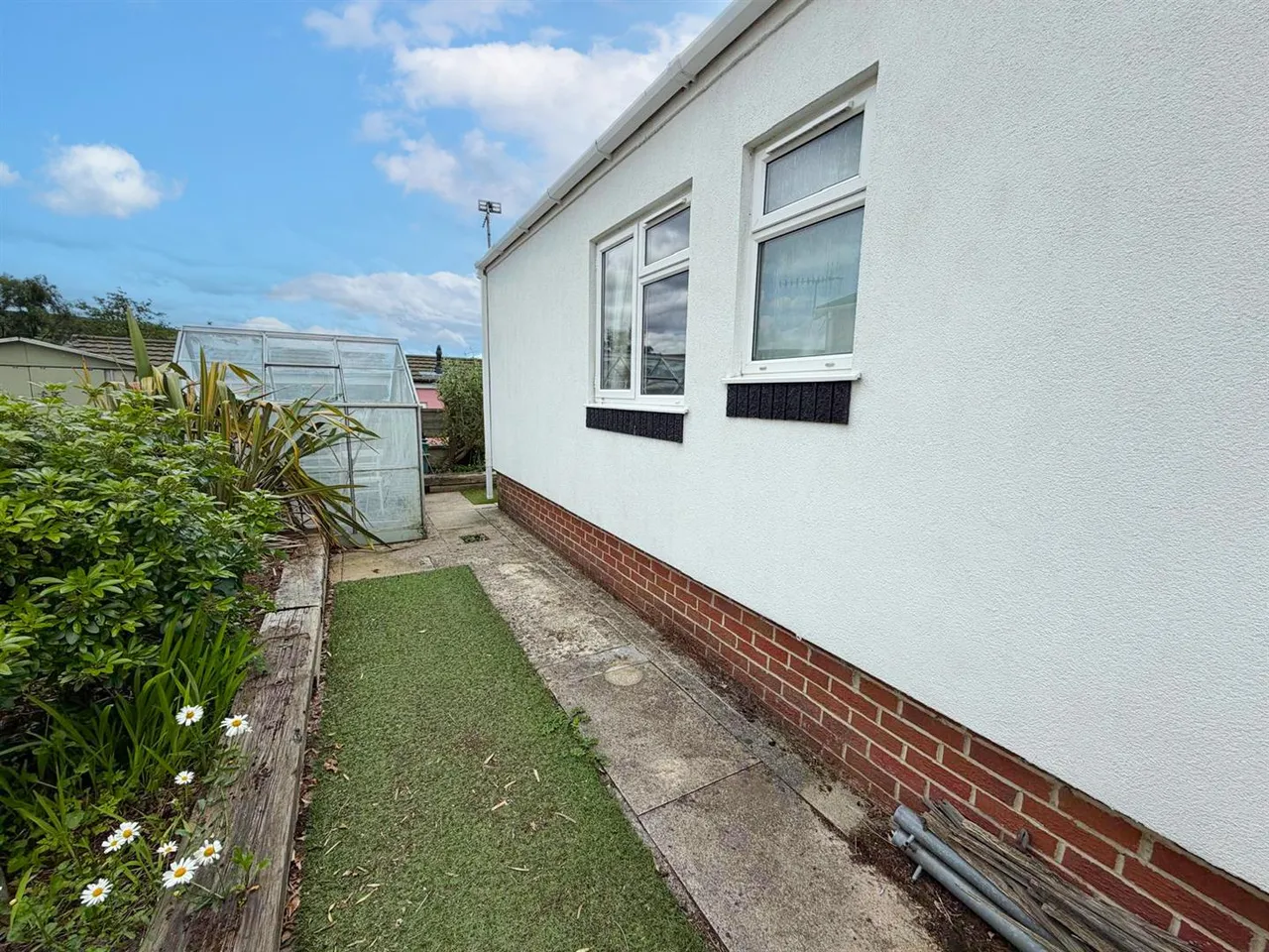 Cringles, Silsden, BD20 0NS, photo 15