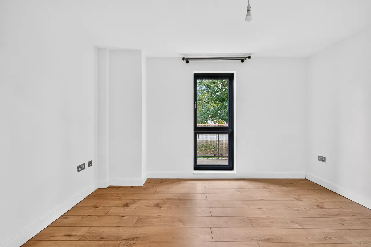 Woodmill Road, London, E5, photo 12
