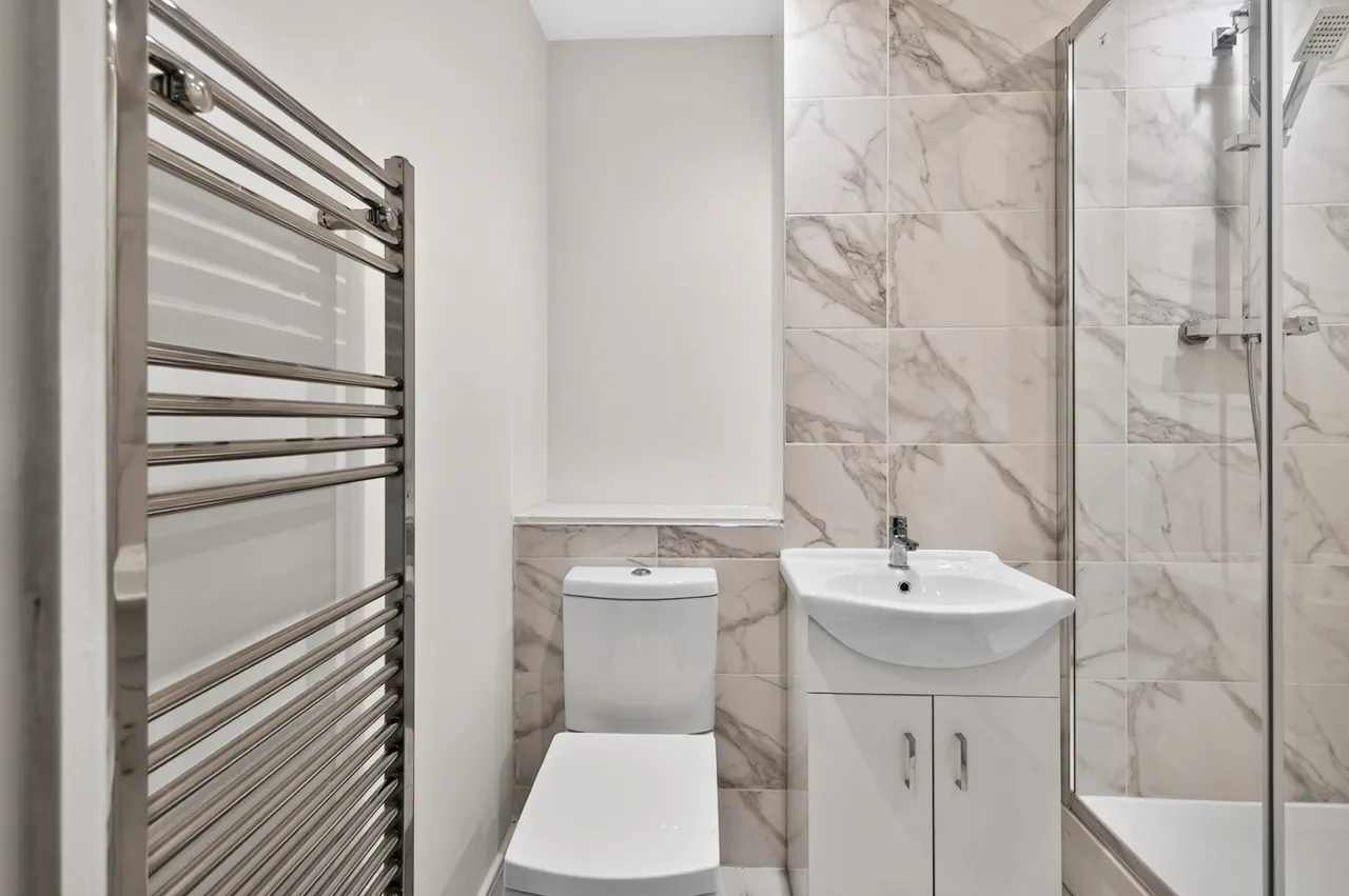 Woodmill Road, London, E5, photo 14