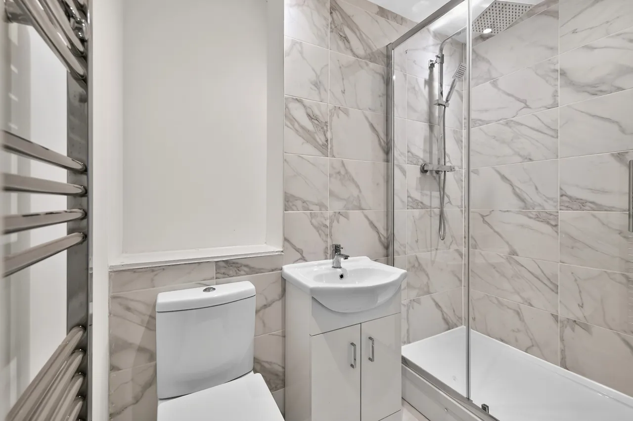 Woodmill Road, London, E5, photo 4