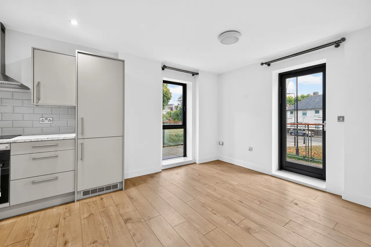 Woodmill Road, London, E5, photo 11