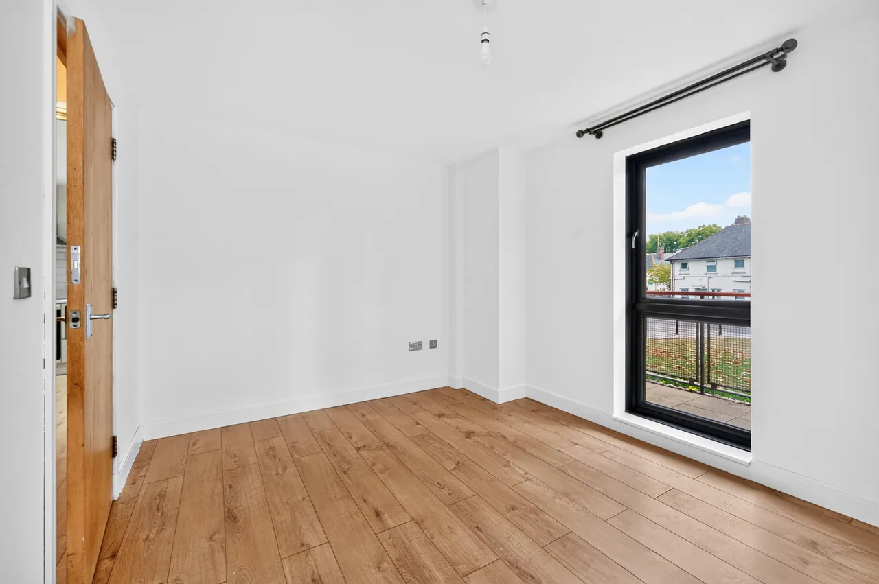 Woodmill Road, London, E5, photo 10