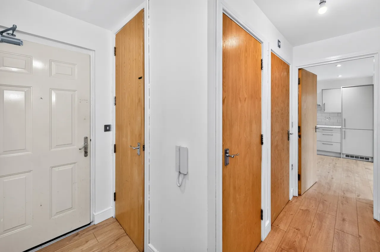 Woodmill Road, London, E5, photo 9