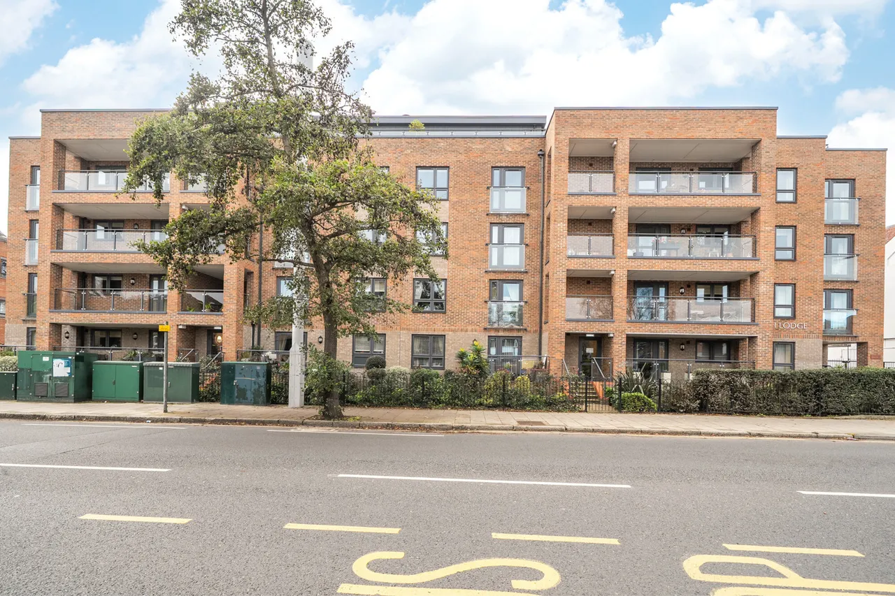 Marsh Road, Pinner, HA5, photo 2