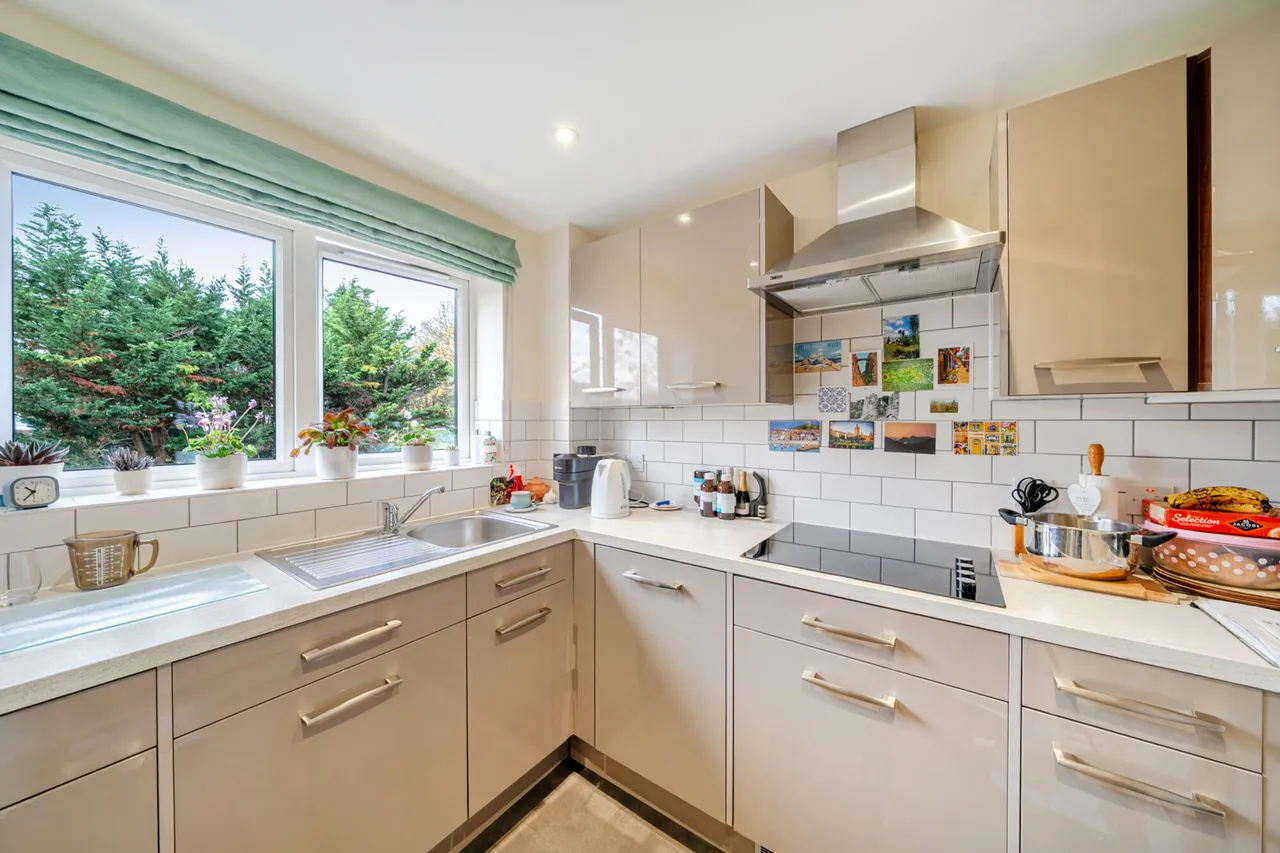 Marsh Road, Pinner, HA5, photo 9