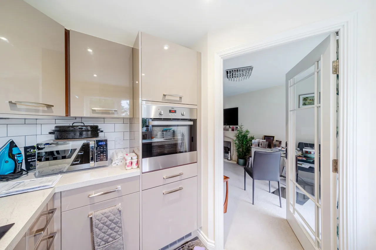 Marsh Road, Pinner, HA5, photo 13