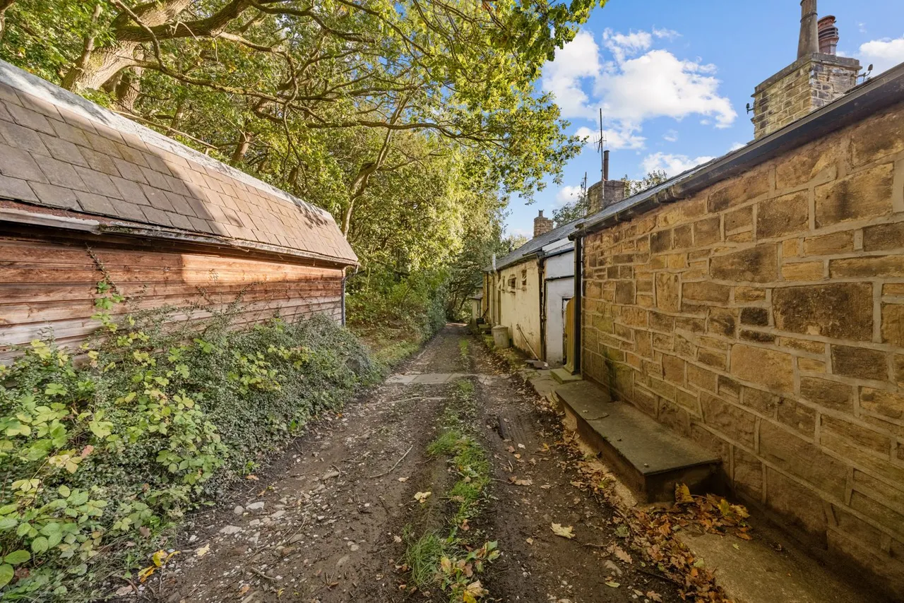Scar Bottom Road, Halifax, HX2, photo 15