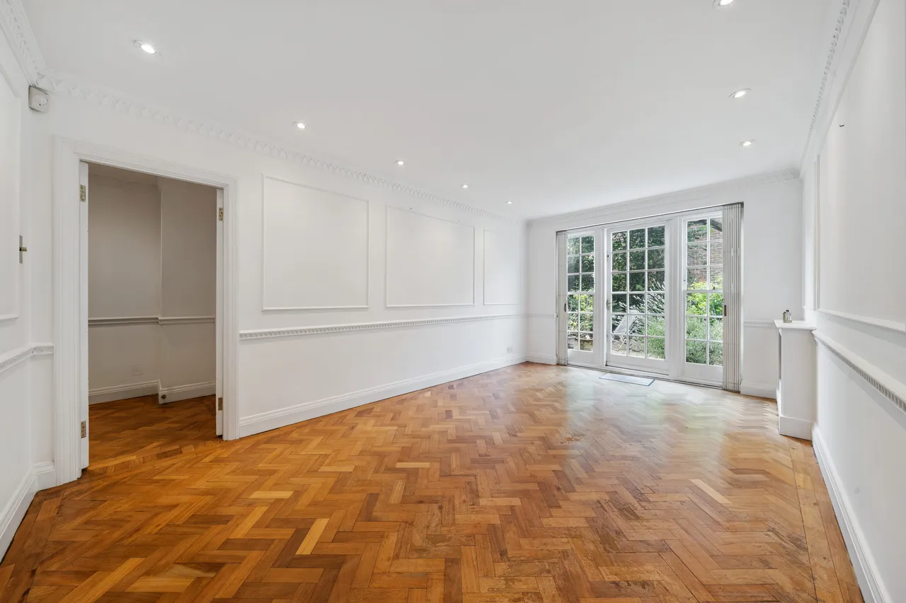 Abbotsbury Road, London, W14, photo 2