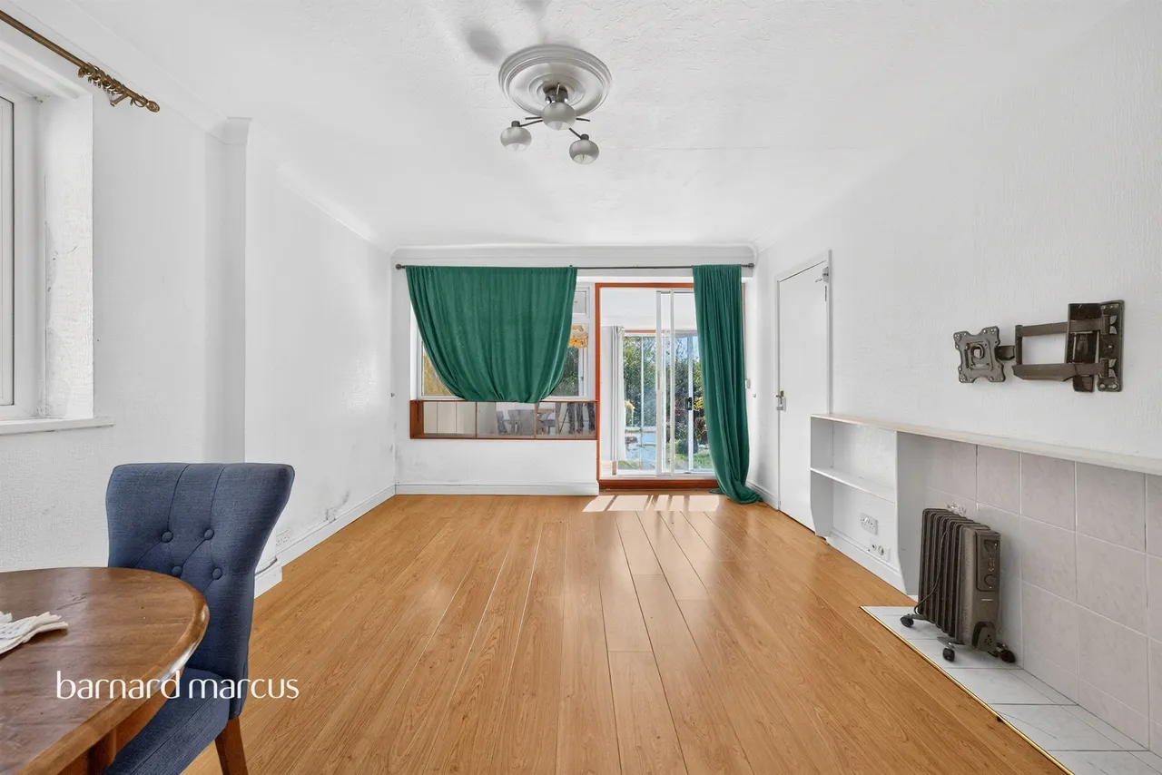 Aitken Road, Barnet, EN5, photo 17