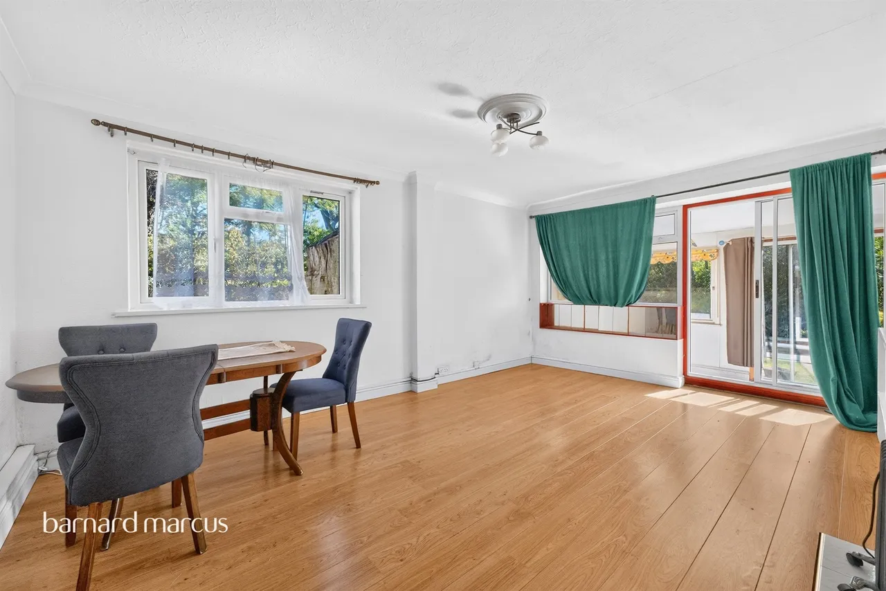 Aitken Road, Barnet, EN5, photo 3